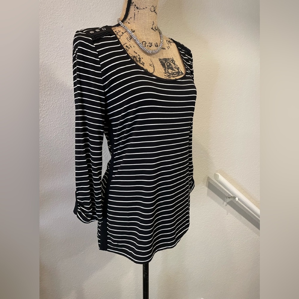 White House Black Market Top